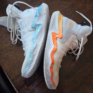 Under Armour womens flow highlight ace aa volleyball shoe Size 9.5